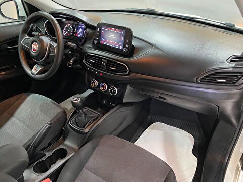 2022 Benzin Manuel Fiat Egea Beyaz Gürel Tasarım Aksesuar Otomotiv San. Tic. Ltd. Şti.