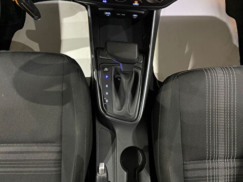 2024 Benzin Otomatik Hyundai i20 Kırmızı Gürel Tasarım Aksesuar Otomotiv San. Tic. Ltd. Şti.