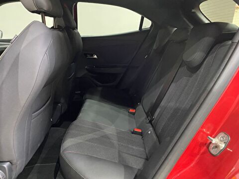 2023 Benzin Otomatik Opel Mokka Kırmızı Gürel Tasarım Aksesuar Otomotiv San. Tic. Ltd. Şti.