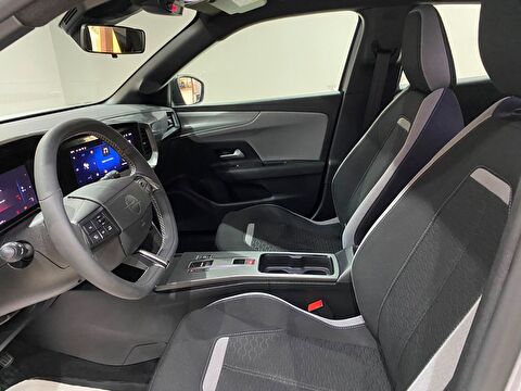 2025 Benzin Otomatik Opel Mokka Gri Gürel Tasarım Aksesuar Otomotiv San. Tic. Ltd. Şti.