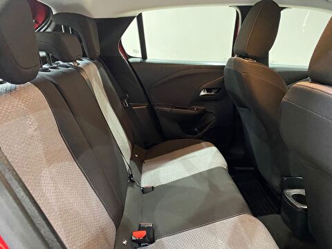 2025 Benzin Otomatik Opel Corsa Kırmızı Gürel Tasarım Aksesuar Otomotiv San. Tic. Ltd. Şti.