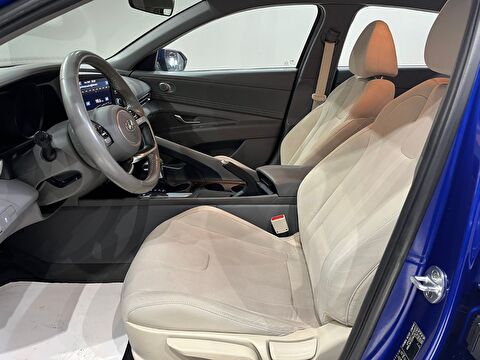 2021 Benzin Otomatik Hyundai Elantra Mavi Gürel Tasarım Aksesuar Otomotiv San. Tic. Ltd. Şti.