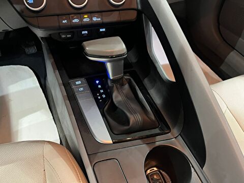 2021 Benzin Otomatik Hyundai Elantra Mavi Gürel Tasarım Aksesuar Otomotiv San. Tic. Ltd. Şti.