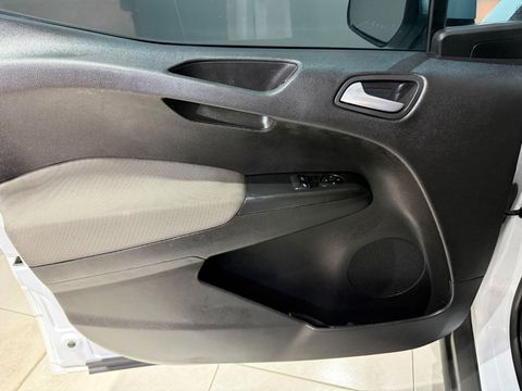 2021 Dizel Manuel Ford Tourneo Courier Beyaz Gürel Tasarım Aksesuar Otomotiv San. Tic. Ltd. Şti.