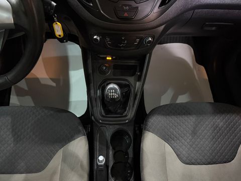 2021 Dizel Manuel Ford Tourneo Courier Beyaz Gürel Tasarım Aksesuar Otomotiv San. Tic. Ltd. Şti.