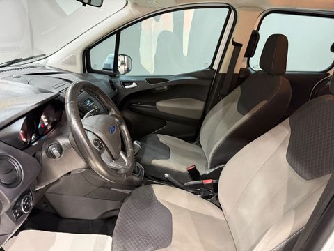2021 Dizel Manuel Ford Tourneo Courier Beyaz Gürel Tasarım Aksesuar Otomotiv San. Tic. Ltd. Şti.
