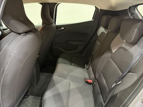 2025 Benzin Otomatik Renault Clio Gri Gürel Tasarım Aksesuar Otomotiv San. Tic. Ltd. Şti.