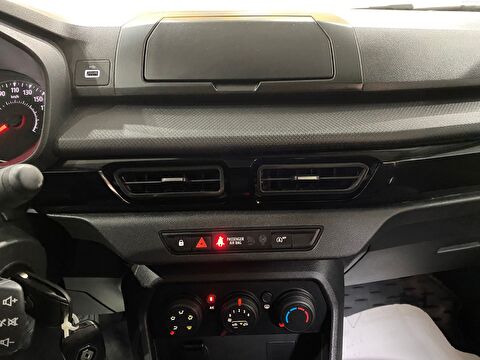 TaksitliOto.Net | 2.El Renault Taliant Sedan 1.0 SCE Joy | Manuel & Benzin | Beyaz | İzmir.2el 2022 Benzin Manuel Renault Taliant Beyaz Gürel Tasarım Aksesuar Otomotiv San. Tic. Ltd. Şti.