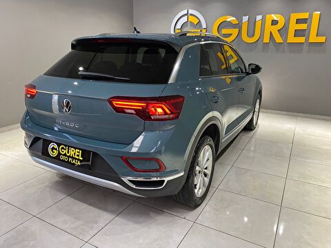 2022 Benzin Otomatik Volkswagen T-Roc Mavi Gürel Tasarım Aksesuar Otomotiv San. Tic. Ltd. Şti.