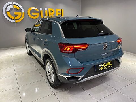 2022 Benzin Otomatik Volkswagen T-Roc Mavi Gürel Tasarım Aksesuar Otomotiv San. Tic. Ltd. Şti.