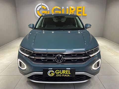 2022 Benzin Otomatik Volkswagen T-Roc Mavi Gürel Tasarım Aksesuar Otomotiv San. Tic. Ltd. Şti.