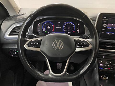 2022 Benzin Otomatik Volkswagen T-Roc Mavi Gürel Tasarım Aksesuar Otomotiv San. Tic. Ltd. Şti.