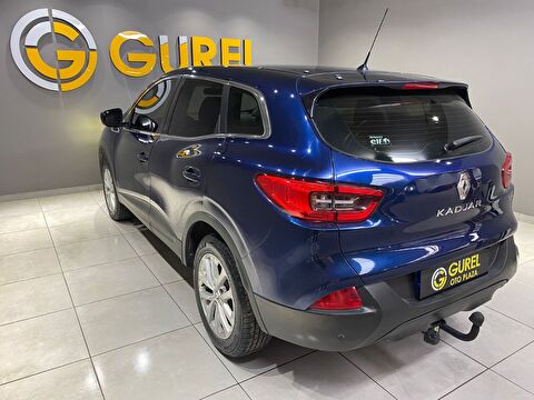 2017 Dizel Otomatik Renault Kadjar Mavi Gürel Tasarım Aksesuar Otomotiv San. Tic. Ltd. Şti.