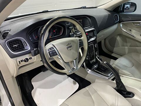 2018 Benzin Otomatik Volvo V40 Beyaz Gürel Tasarım Aksesuar Otomotiv San. Tic. Ltd. Şti.