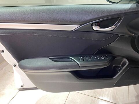 2019 Benzin Otomatik Honda Civic Beyaz Gürel Tasarım Aksesuar Otomotiv San. Tic. Ltd. Şti.