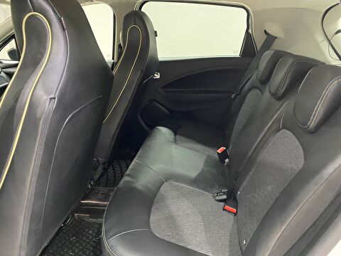 2022 Elektrik Otomatik Renault ZOE Beyaz Gürel Tasarım Aksesuar Otomotiv San. Tic. Ltd. Şti.