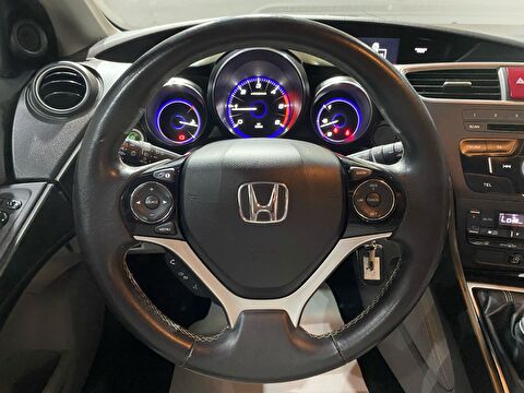 2014 Dizel Manuel Honda Civic Kırmızı Gürel Tasarım Aksesuar Otomotiv San. Tic. Ltd. Şti.