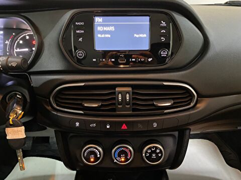 2024 Dizel Manuel Fiat Egea Beyaz Gürel Tasarım Aksesuar Otomotiv San. Tic. Ltd. Şti.