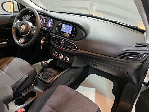 2024 Dizel Manuel Fiat Egea Beyaz Gürel Tasarım Aksesuar Otomotiv San. Tic. Ltd. Şti.