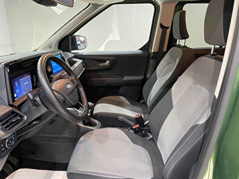 2024 Dizel Manuel Ford Tourneo Courier Yeşil Gürel Tasarım Aksesuar Otomotiv San. Tic. Ltd. Şti.