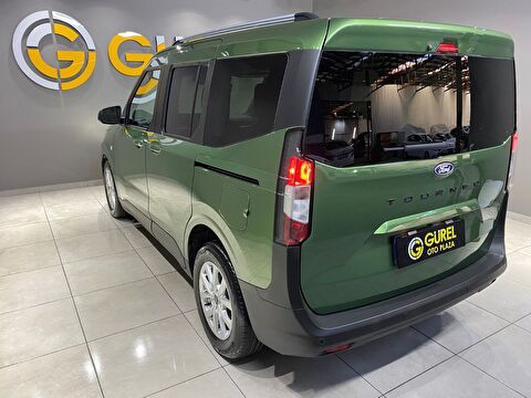2024 Dizel Manuel Ford Tourneo Courier Yeşil Gürel Tasarım Aksesuar Otomotiv San. Tic. Ltd. Şti.