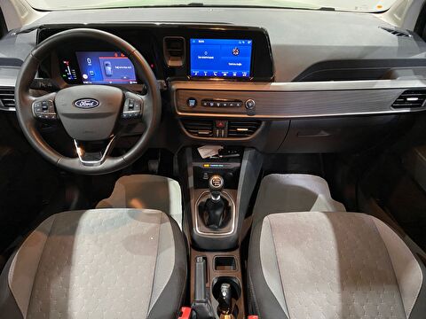 2024 Dizel Manuel Ford Tourneo Courier Yeşil Gürel Tasarım Aksesuar Otomotiv San. Tic. Ltd. Şti.