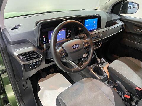 2024 Dizel Manuel Ford Tourneo Courier Yeşil Gürel Tasarım Aksesuar Otomotiv San. Tic. Ltd. Şti.