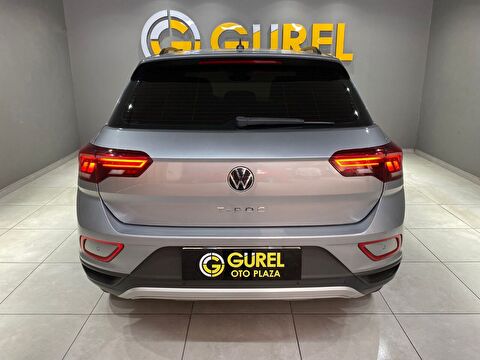 2023 Benzin Otomatik Volkswagen T-Roc Gümüş Gri Gürel Tasarım Aksesuar Otomotiv San. Tic. Ltd. Şti.