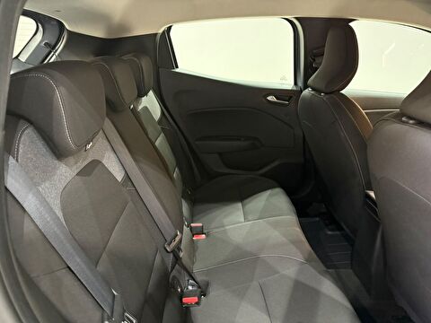 2025 Benzin Otomatik Renault Clio Gri Gürel Tasarım Aksesuar Otomotiv San. Tic. Ltd. Şti.