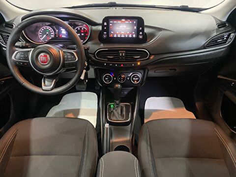 2024 Dizel Otomatik Fiat Egea Gümüş Gri Gürel Tasarım Aksesuar Otomotiv San. Tic. Ltd. Şti.