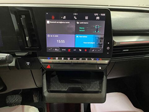 2024 Elektrik Otomatik Renault Megane E-Tech Kırmızı Gürel Tasarım Aksesuar Otomotiv San. Tic. Ltd. Şti.