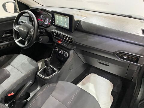 2023 Benzin Manuel Dacia Jogger Yeşil Gürel Tasarım Aksesuar Otomotiv San. Tic. Ltd. Şti.