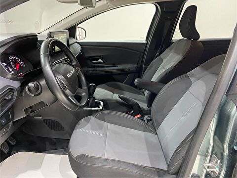 2023 Benzin Manuel Dacia Jogger Yeşil Gürel Tasarım Aksesuar Otomotiv San. Tic. Ltd. Şti.
