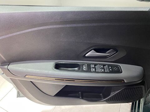 2023 Benzin Manuel Dacia Jogger Yeşil Gürel Tasarım Aksesuar Otomotiv San. Tic. Ltd. Şti.