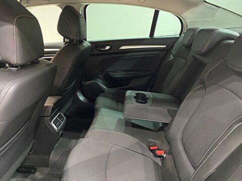 2025 Dizel Otomatik Renault Megane Beyaz Gürel Tasarım Aksesuar Otomotiv San. Tic. Ltd. Şti.