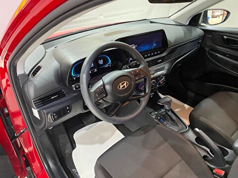 2025 Benzin Otomatik Hyundai Bayon Kırmızı Gürel Tasarım Aksesuar Otomotiv San. Tic. Ltd. Şti.