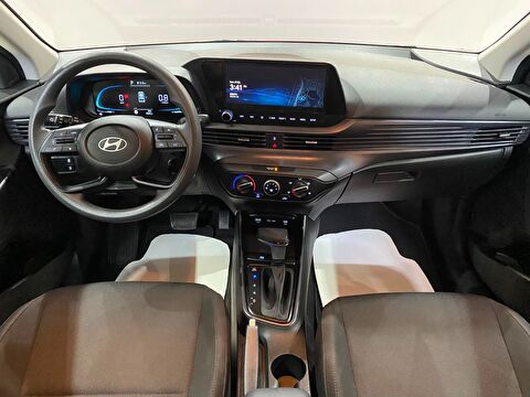 2025 Benzin Otomatik Hyundai Bayon Kırmızı Gürel Tasarım Aksesuar Otomotiv San. Tic. Ltd. Şti.