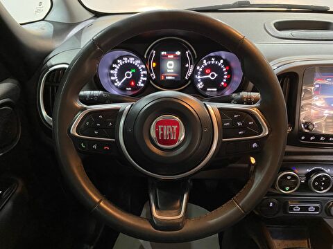 2021 Benzin Manuel Fiat 500 L Kırmızı Gürel Tasarım Aksesuar Otomotiv San. Tic. Ltd. Şti.