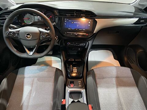 2024 Benzin Otomatik Opel Corsa Kırmızı Gürel Tasarım Aksesuar Otomotiv San. Tic. Ltd. Şti.