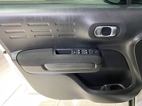 2022 Benzin Otomatik Citroen C3 AirCross Beyaz Gürel Tasarım Aksesuar Otomotiv San. Tic. Ltd. Şti.