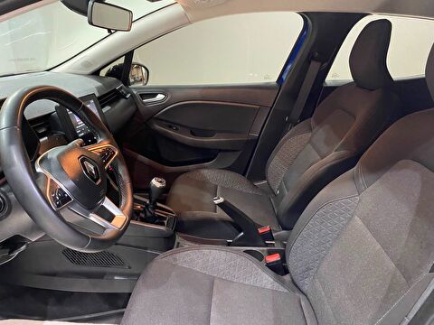 2023 Benzin Manuel Renault Clio Mavi Gürel Tasarım Aksesuar Otomotiv San. Tic. Ltd. Şti.