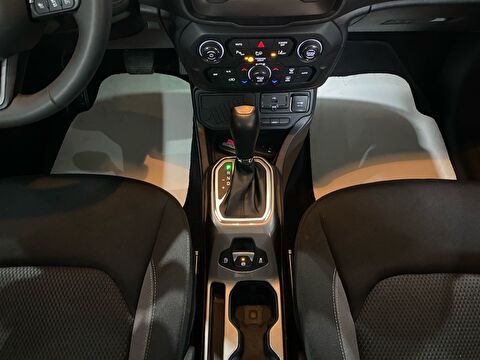 2022 Benzin Otomatik Jeep Renegade Beyaz Gürel Tasarım Aksesuar Otomotiv San. Tic. Ltd. Şti.