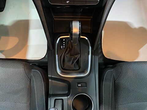 2022 Dizel Otomatik Renault Megane Gri Gürel Tasarım Aksesuar Otomotiv San. Tic. Ltd. Şti.