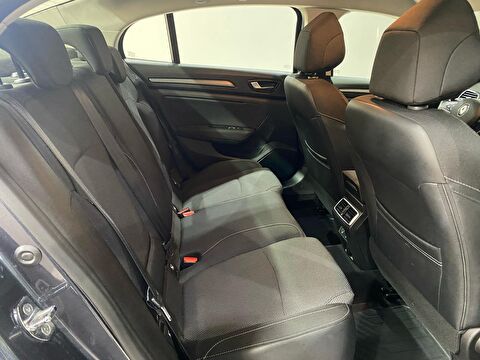 2022 Dizel Otomatik Renault Megane Gri Gürel Tasarım Aksesuar Otomotiv San. Tic. Ltd. Şti.