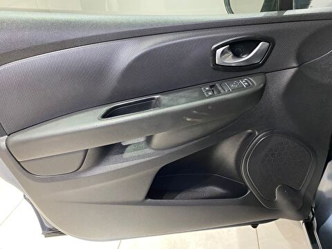 2019 Benzin Manuel Renault Clio Gri Gürel Tasarım Aksesuar Otomotiv San. Tic. Ltd. Şti.