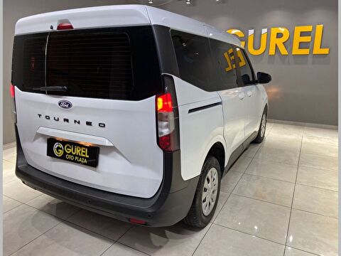 2024 Dizel Manuel Ford Tourneo Courier Beyaz Gürel Tasarım Aksesuar Otomotiv San. Tic. Ltd. Şti.