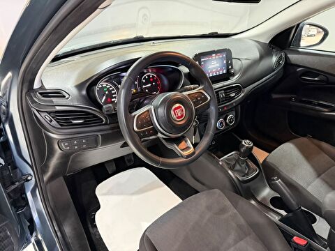 2023 Dizel Manuel Fiat Egea Mavi Gürel Tasarım Aksesuar Otomotiv San. Tic. Ltd. Şti.