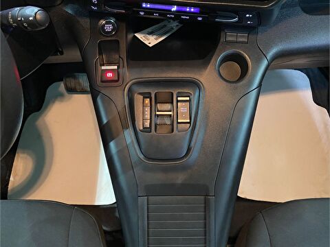 2024 Dizel Otomatik Citroen Berlingo Gri Gürel Tasarım Aksesuar Otomotiv San. Tic. Ltd. Şti.
