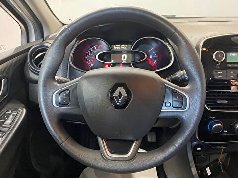 TaksitliOto.Net | 2.El Renault Clio Hatchback 0.9 TCe Touch | Manuel & Benzin | Beyaz | İzmir.2el 2020 Benzin Manuel Renault Clio Beyaz Gürel Tasarım Aksesuar Otomotiv San. Tic. Ltd. Şti.