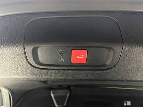 2023 Benzin Otomatik Peugeot 408 Gri Gürel Tasarım Aksesuar Otomotiv San. Tic. Ltd. Şti.